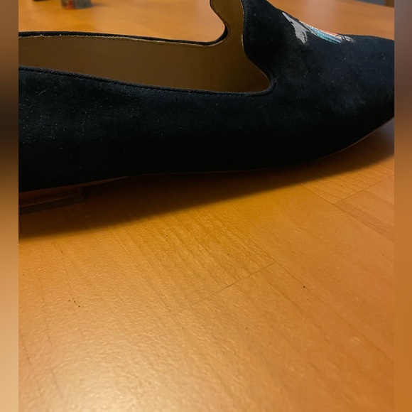 Ladies Talbot blue suede shoes with dog. - Picture 7 of 10